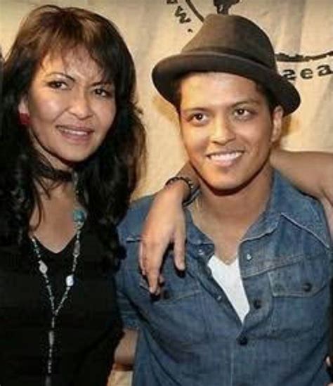 Bruno and his lovely mother R. I. P | Bruno mars mother, Bruno mars ...