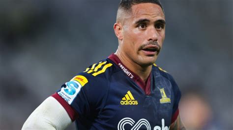 Emotional send-off for Aaron Smith in final Highlanders home game - eNCA