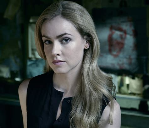 Amanda Schull on '12 Monkeys' the TV series | The GATE