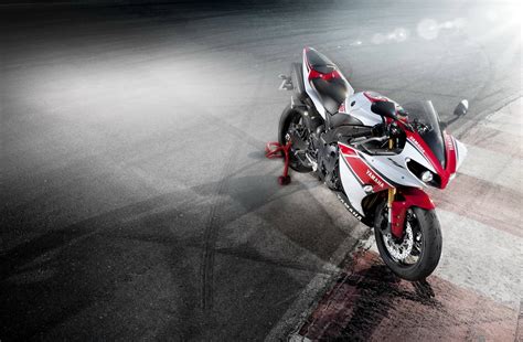 Superbike Wallpapers - Top Free Superbike Backgrounds - WallpaperAccess