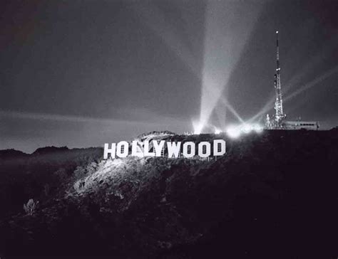 A History of the Hollywood Sign in 16 Rare Photos | Hollywood sign ...