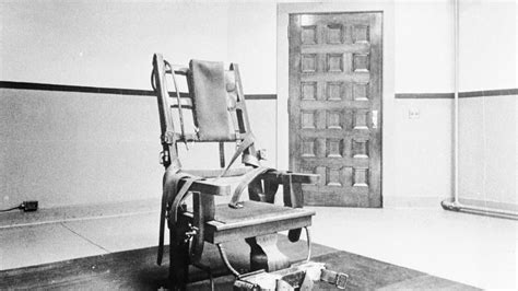 Tennessee to use electric chair when lethal drugs unavailable | CNN