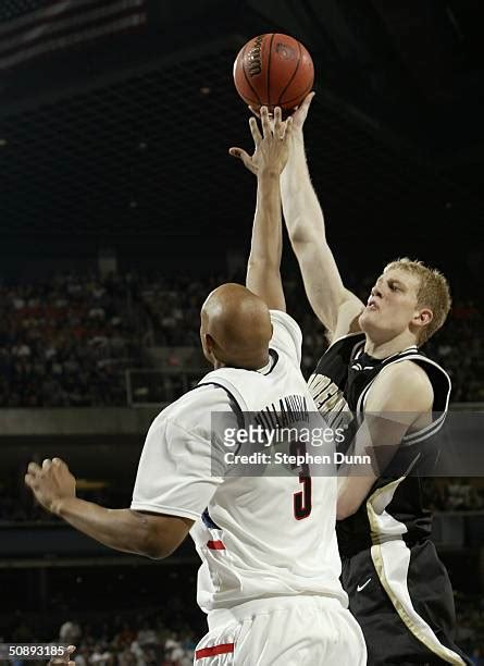 72 Uconn Charlie Villanueva Photos & High Res Pictures - Getty Images