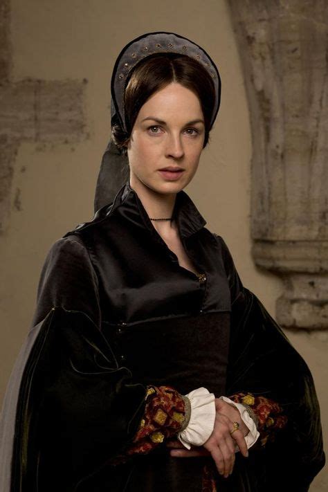 Jessica Raine as Jane Boleyn (Lady Rochford) | Random Fandom | Tudor costumes, Wolf hall, Wolf ...