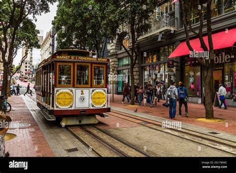 Iconic Fisherman's Wharf cable car in San Francisco Stock Photo - Alamy