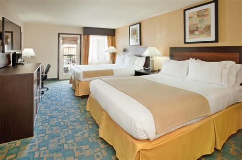 HOLIDAY INN EXPRESS & SUITES BRANSON 76 CENTRAL, AN IHG HOTEL $142 ($̶1̶6̶8̶) - Hotel 2024 ...