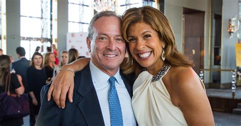 Hoda Kotb explains why she and fiance Joel decided to get married