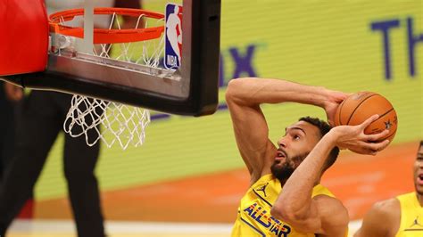 Rudy Gobert Throws Down 360 Slam Dunk During All-Star Game