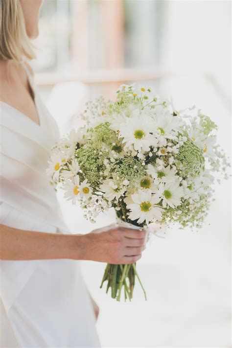 Unique Wedding Bouquets Maleny - Peonies, Roses, Natives, Hydrangeas | Buquê de noiva, Bouquet ...