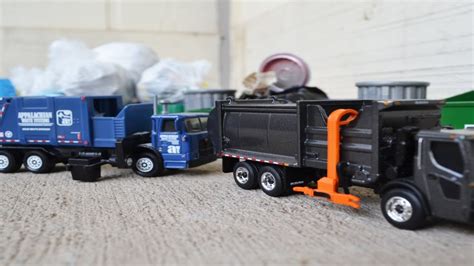 Toy Garbage Truck Side Loader | Wow Blog