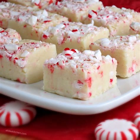 EASY CANDY CANE PEPPERMINT FUDGE - the kind of cook recipe