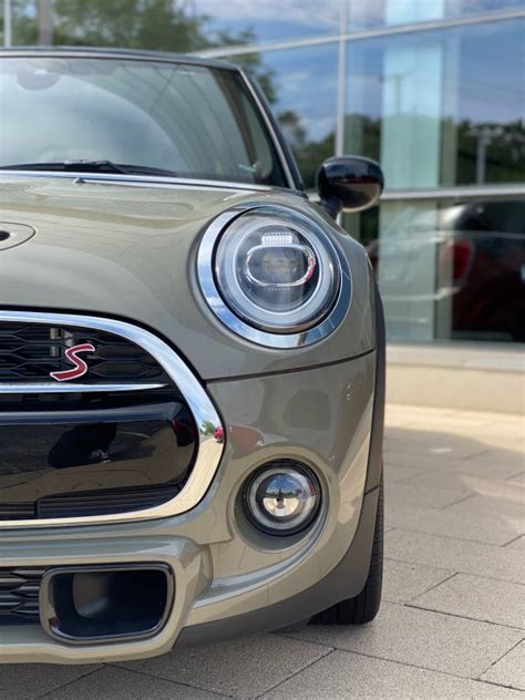 Two Of Our Favorite MINI Colors Are Dead for 2021 - MotoringFile