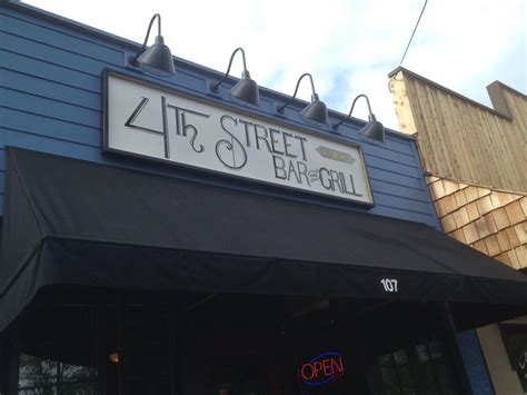 4th Street Bar and Grill