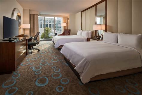 Mount Vernon Accommodations - Hotel Rooms | Marriott Marquis Washington, DC