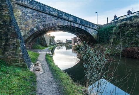 Bridge 41 on the Macclesfield Canal by photographer Mark Helliwell