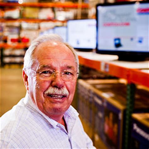 Jim Sinegal: Costco CEO Focuses on Employees - US News