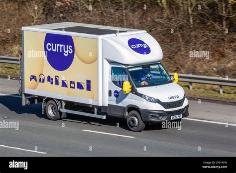 Currys electrical home delivery service hi-res stock photography and images - Alamy