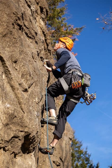 MDC opens first public outdoor rock-climbing bluff in St. Louis area at Rockwoods Reservation ...