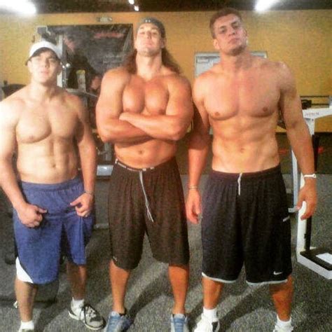 National siblings day! The Gronks! | Gronk, Gronkowski, New england ...