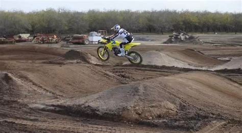 First RAW Supercross Laps With Ken Roczen on HEP Suzuki