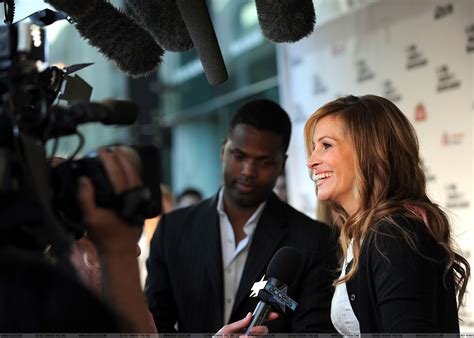 Julia at The Film Society of lincoln Center gala tribute to Tom Hanks - Julia Roberts photo ...