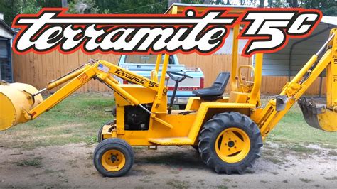 Terramite Backhoe 5TC Replace Bucket Teeth - YouTube