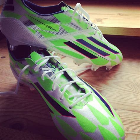 Footy News: WHITE / GREEN ADIDAS F50 ADIZERO 14-15 BOOT LEAKED