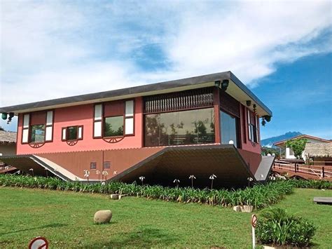 The Upside Down House Malaysia Sabah - malayrifa