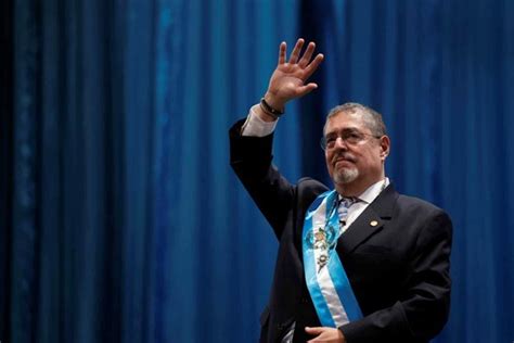 Bernardo Arevalo Finally Sworn In as President of Guatemala - Havana Times