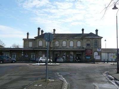 Aldershot Rail Station, Aldershot, England Tourist Information