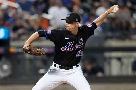 Mets make contract decision on lefty pitcher for 2024 - nj.com