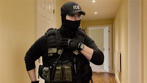 ICE Agent Terrified After Becoming Separated From Team During Immigrant ...