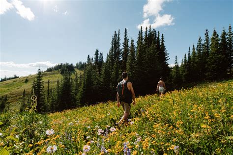 Western Canada Iconic Sites | Canadian Rockies Experience | DCT