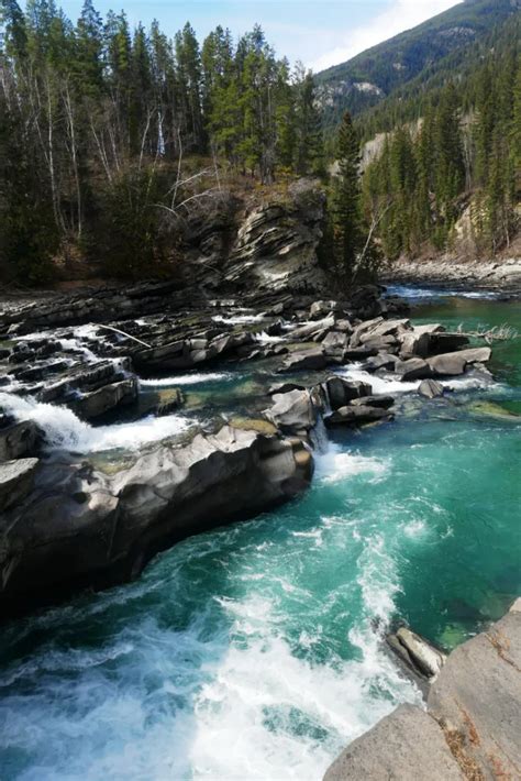 Rearguard Falls Provincial Park - A walk and a lark | Travel inspiration, Fall hiking trails ...