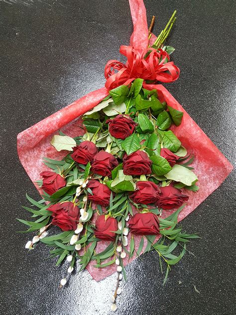 Traditional red rose bouquet