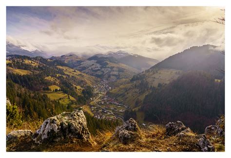 Hiking in the Carpathian Mountains: December edition | Behance