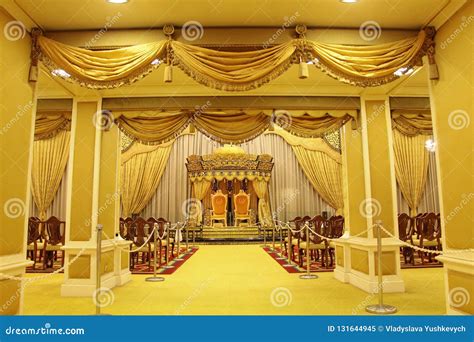 Istana Negara, Jalan Tuanku Abdul Halim. Royal Palace Editorial Image - Image of throne, world ...