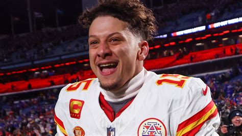 Kansas City Chiefs 27-24 Buffalo Bills: Patrick Mahomes out-duels Josh Allen as Chiefs set up ...