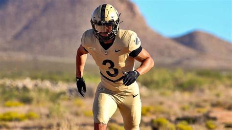 'A huge honor': Army-Navy game uniform holds deep meaning for Keene ...