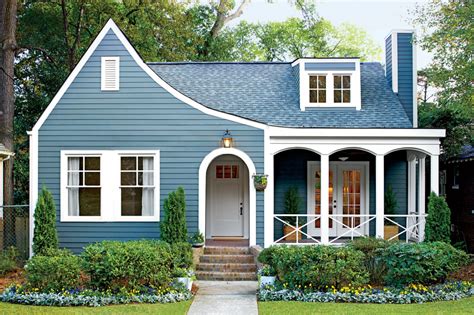 Choosing Exterior Paint Colors on a Budget | Stylish Ideas You Can Afford