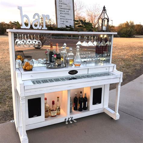 Old upright piano re-purposed into a bar. #barfurnitureideashouses ...