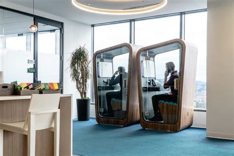 Stay in the Loop with Loop Phone Booths | CTI Working Environments