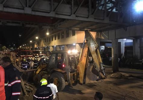 Mumbai Foot Over Bridge Collapse Near CST Photos: HD Images, Pictures ...