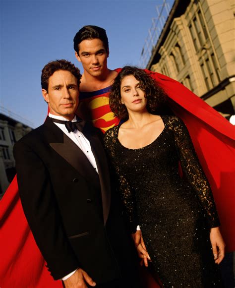 Superman And Lois Cast / Cast - Lois and Clark Photo (415996) - Fanpop - Superman and lois ...