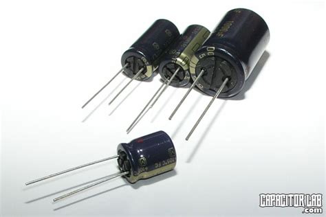 ☑ Electrolytic Capacitor Polarity Markings