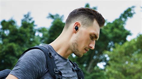 The Best Bluetooth Headphones for Running | PCMag