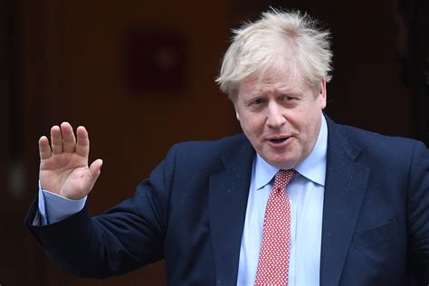 Primer ministro Boris Johnson en cuidados intensivos