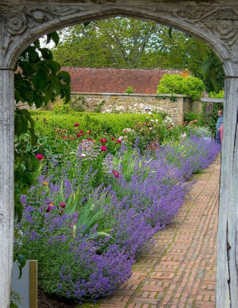 Best Screen english Country Garden Popular When done well, cottage ...