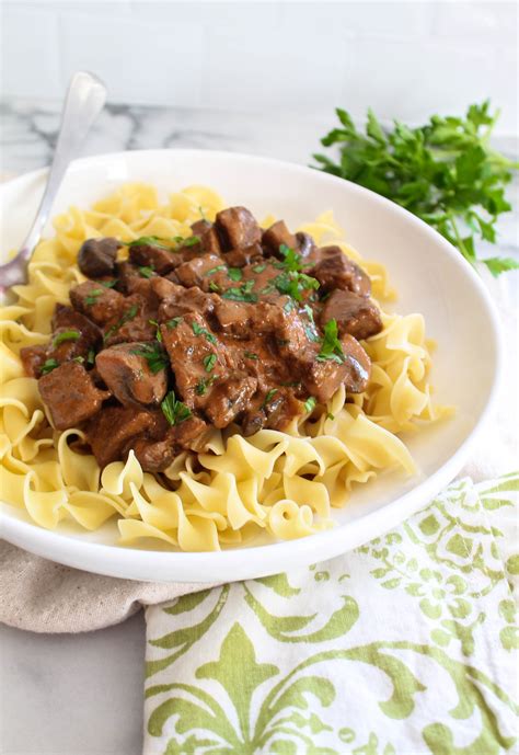 Boeuf Stroganoff — Rezepte Suchen