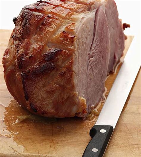 Classic Recipes for a Festive Christmas Dinner Menu | Honey glazed ham ...